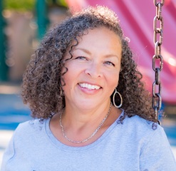 Photo of author Nikki Shannon Smith